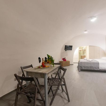 Centro Storico Apartment Procida Bagian luar foto